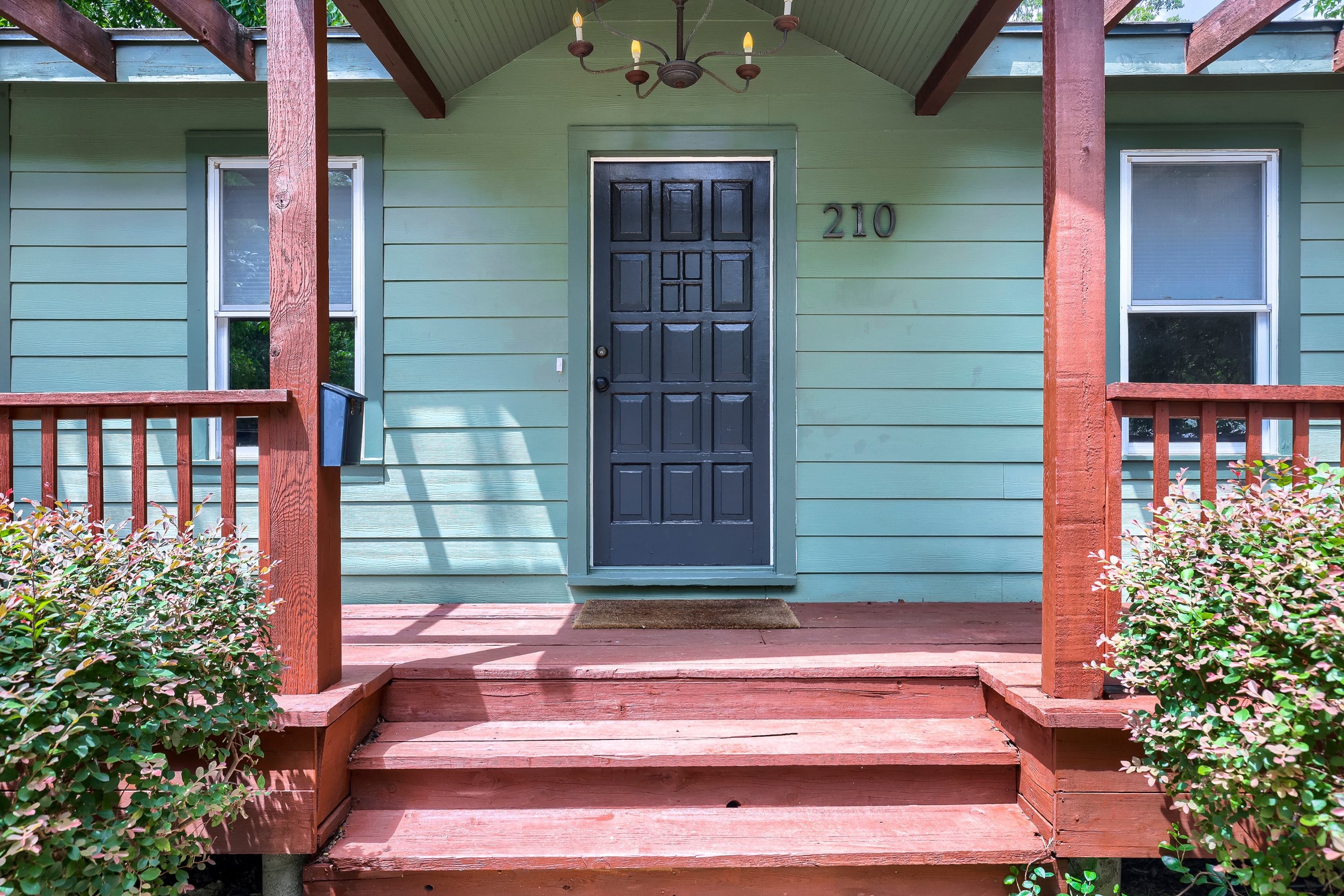 210 Nelray Boulevard